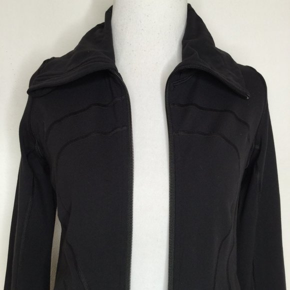 Lululemon Black  hoodie Jacket sz 4 - Picture 2 of 6